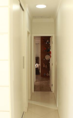 Casa à venda com 250m², 3 quartos e 4 vagasCorredor