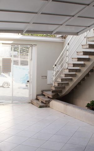 Casa à venda com 250m², 3 quartos e 4 vagasGaragem