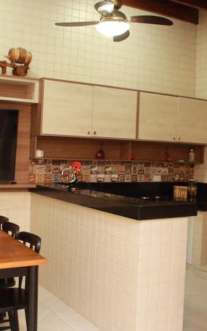 Casa à venda com 250m², 3 quartos e 4 vagasChurrasqueira