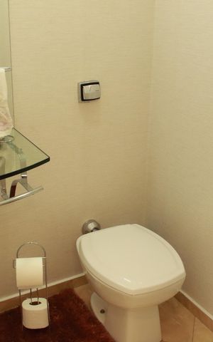Casa à venda com 250m², 3 quartos e 4 vagasLavabo
