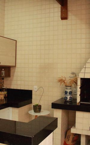 Casa à venda com 250m², 3 quartos e 4 vagasChurrasqueira