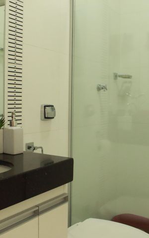 Casa à venda com 250m², 3 quartos e 4 vagasBanheiro de serviço