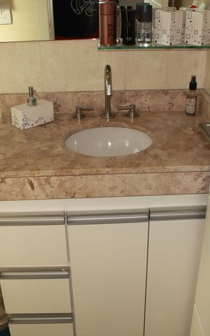 Casa à venda com 250m², 3 quartos e 4 vagasBanheiro - Quarto 2