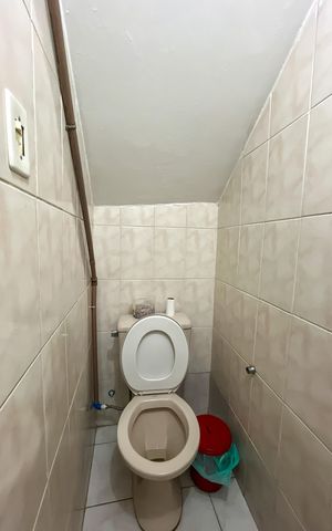 Casa à venda com 130m², 3 quartos e 2 vagas Casa à venda com 130m², 3 quartos e 2 vagasBanheiro de Serviço