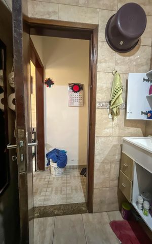 Casa à venda com 130m², 3 quartos e 2 vagas Casa à venda com 130m², 3 quartos e 2 vagasBanheiro