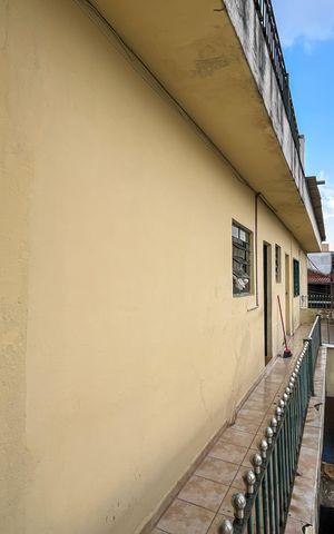Casa à venda com 130m², 3 quartos e 2 vagas Casa à venda com 130m², 3 quartos e 2 vagasQuintal