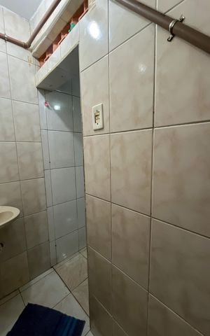 Casa à venda com 130m², 3 quartos e 2 vagas Casa à venda com 130m², 3 quartos e 2 vagasBanheiro de Serviço