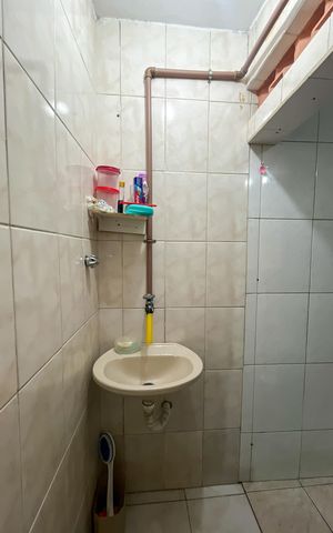Casa à venda com 130m², 3 quartos e 2 vagas Casa à venda com 130m², 3 quartos e 2 vagasBanheiro de Serviço
