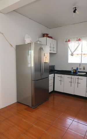 Casa à venda com 110m², 2 quartos e 1 vaga Casa à venda com 110m², 2 quartos e 1 vagaCozinha