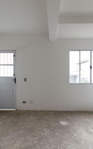 Casa de condomínio à venda com 175m², 3 quartos e 2 vagas Casa de condomínio à venda com 175m², 3 quartos e 2 vagasSala
