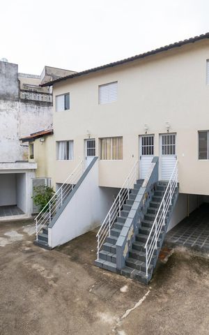 Casa de condomínio à venda com 175m², 3 quartos e 2 vagas Casa de condomínio à venda com 175m², 3 quartos e 2 vagasVista da Sala