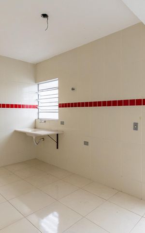 Casa de condomínio à venda com 175m², 3 quartos e 2 vagas Casa de condomínio à venda com 175m², 3 quartos e 2 vagasCozinha