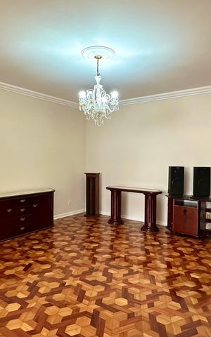 Apartamento à venda com 135m², 3 quartos e 1 vaga Apartamento à venda com 135m², 3 quartos e 1 vagaSala