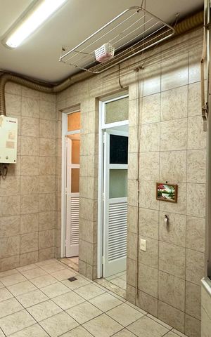 Apartamento à venda com 135m², 3 quartos e 1 vaga Apartamento à venda com 135m², 3 quartos e 1 vagaQuarto de serviço