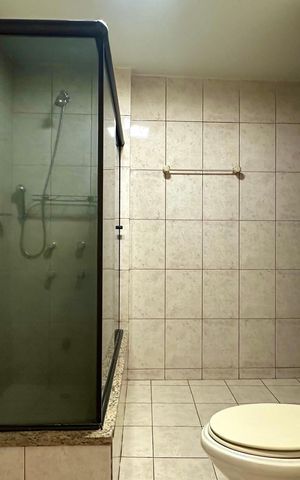 Apartamento à venda com 135m², 3 quartos e 1 vaga Apartamento à venda com 135m², 3 quartos e 1 vagaBanheiro da Suíte