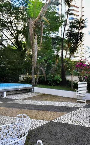 Apartamento à venda com 140m², 4 quartos e 2 vagasÁrea Externa