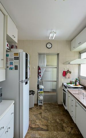Apartamento à venda com 140m², 4 quartos e 2 vagasCozinha
