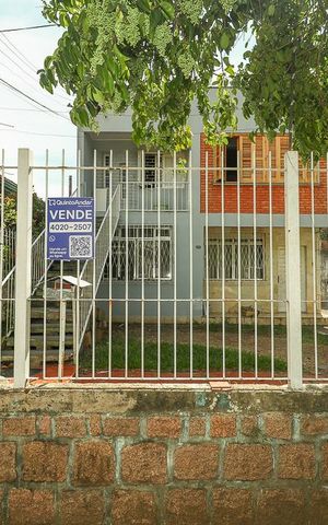 Casa à venda com 210m², 4 quartos e 3 vagasFachada