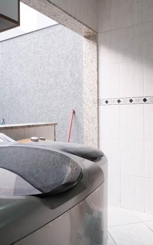 Casa à venda com 168m², 3 quartos e 2 vagasLavanderia