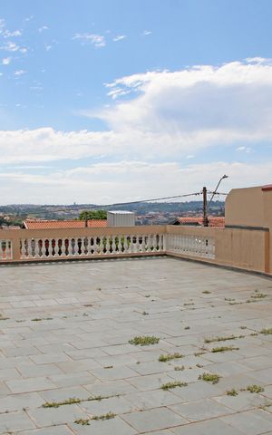 Casa à venda com 300m², 3 quartos e 4 vagasCobertura