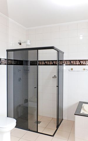 Casa à venda com 300m², 3 quartos e 4 vagasBanheiro