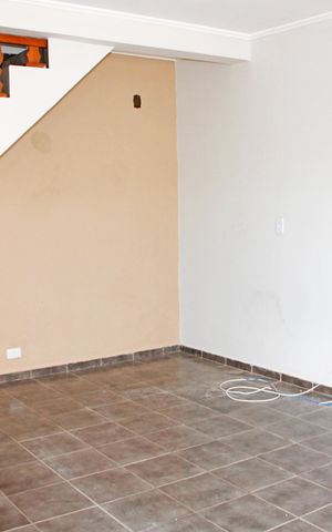 Casa à venda com 300m², 3 quartos e 4 vagasSala