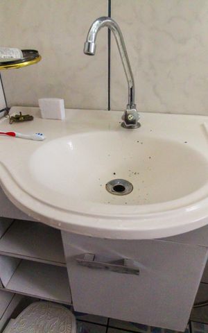 Casa à venda com 86m², 2 quartos e 2 vagas Casa à venda com 86m², 2 quartos e 2 vagasBanheiro
