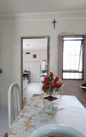 Casa à venda com 180m², 2 quartos e 6 vagas Casa à venda com 180m², 2 quartos e 6 vagasSala de Jantar