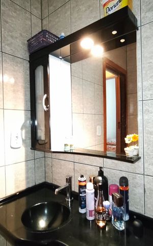 Casa à venda com 180m², 2 quartos e 6 vagas Casa à venda com 180m², 2 quartos e 6 vagasBanheiro Suíte