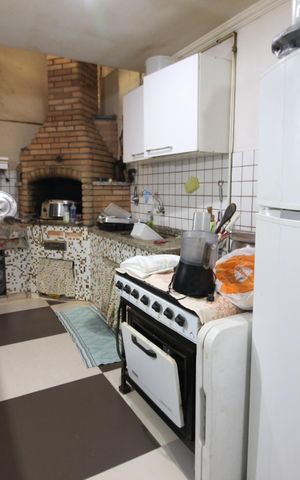 Casa à venda com 128m², 4 quartos e 2 vagasChurrasqueira