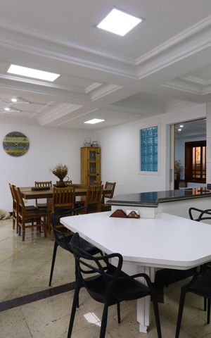 Casa à venda com 420m², 3 quartos e 8 vagasCozinha