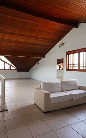 Casa à venda com 420m², 3 quartos e 8 vagasCobertura