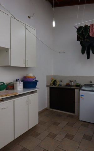 Casa à venda com 420m², 3 quartos e 8 vagasÁrea de Serviço