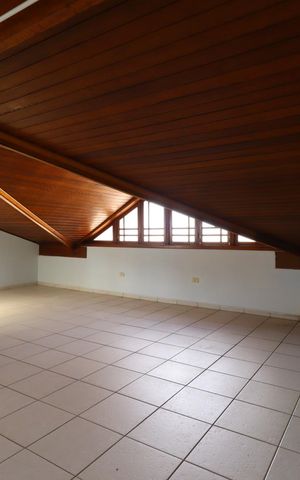 Casa à venda com 420m², 3 quartos e 8 vagasCobertura