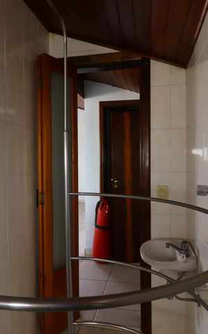 Casa à venda com 420m², 3 quartos e 8 vagasBanheiro da Cobertura