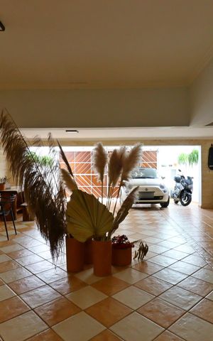 Casa à venda com 420m², 3 quartos e 8 vagasGaragem