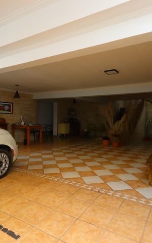Casa à venda com 420m², 3 quartos e 8 vagasGaragem