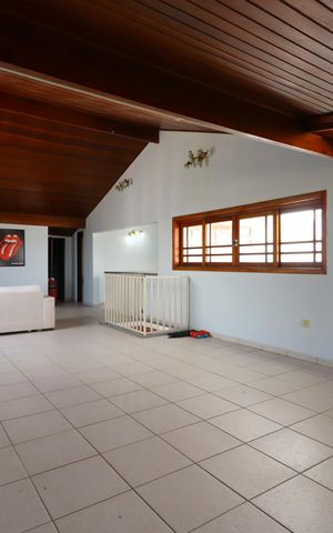 Casa à venda com 420m², 3 quartos e 8 vagasCobertura