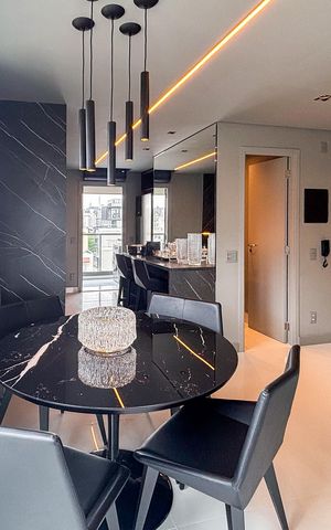 Apartamento à venda com 94m², 1 quarto e 1 vaga Apartamento à venda com 94m², 1 quarto e 1 vagaSala
