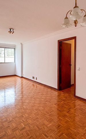 Apartamento para alugar com 110m², 3 quartos e 1 vaga Apartamento para alugar com 110m², 3 quartos e 1 vagaSala