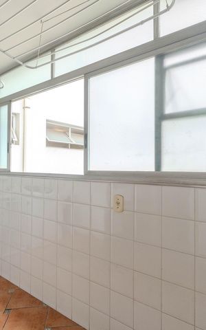 Apartamento à venda com 232m², 3 quartos e 2 vagas Apartamento à venda com 232m², 3 quartos e 2 vagasÁrea de Serviço