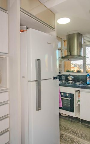 Apartamento à venda com 97m², 3 quartos e 1 vaga Apartamento à venda com 97m², 3 quartos e 1 vagaCozinha e Área de Serviço