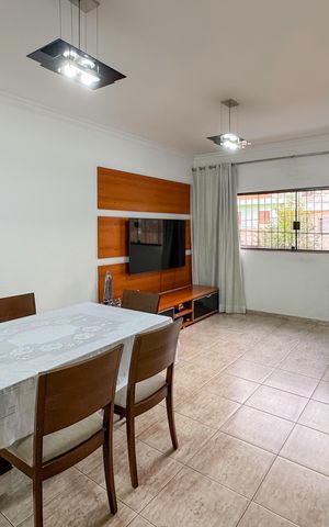 Casa à venda com 300m², 2 quartos e 2 vagasSala