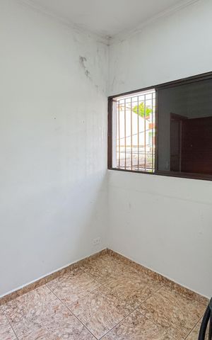 Casa à venda com 300m², 2 quartos e 2 vagasQuarto 1