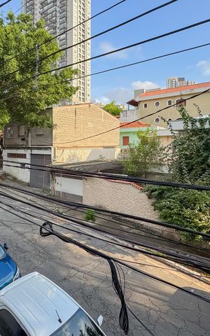 Casa à venda com 300m², 2 quartos e 2 vagasVista da Rua