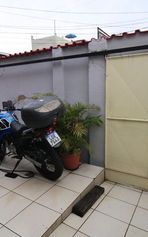 Casa à venda com 62m², 3 quartos e 2 vagasGaragem