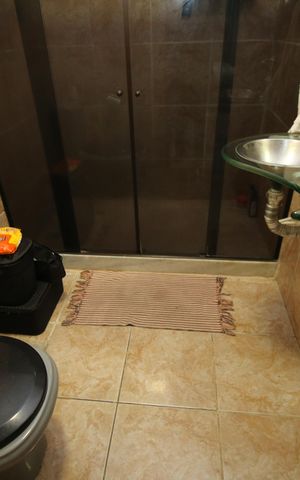 Casa à venda com 62m², 3 quartos e 2 vagasBanheiro