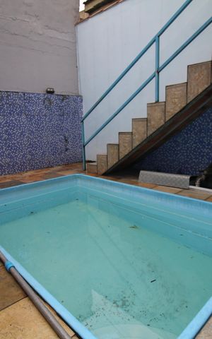 Casa à venda com 62m², 3 quartos e 2 vagasPiscina