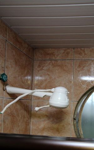 Casa à venda com 62m², 3 quartos e 2 vagasBanheiro
