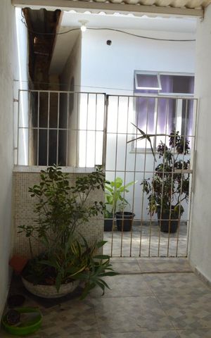 Casa à venda com 408m², 3 quartos e 4 vagas Casa à venda com 408m², 3 quartos e 4 vagasEntarda - Casa 3
